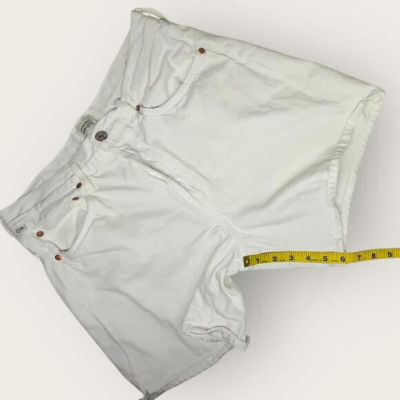 Citizens of Humanity | Marlow Distressed Denim Shorts | White | Size 29 - Picture 11 of 16
